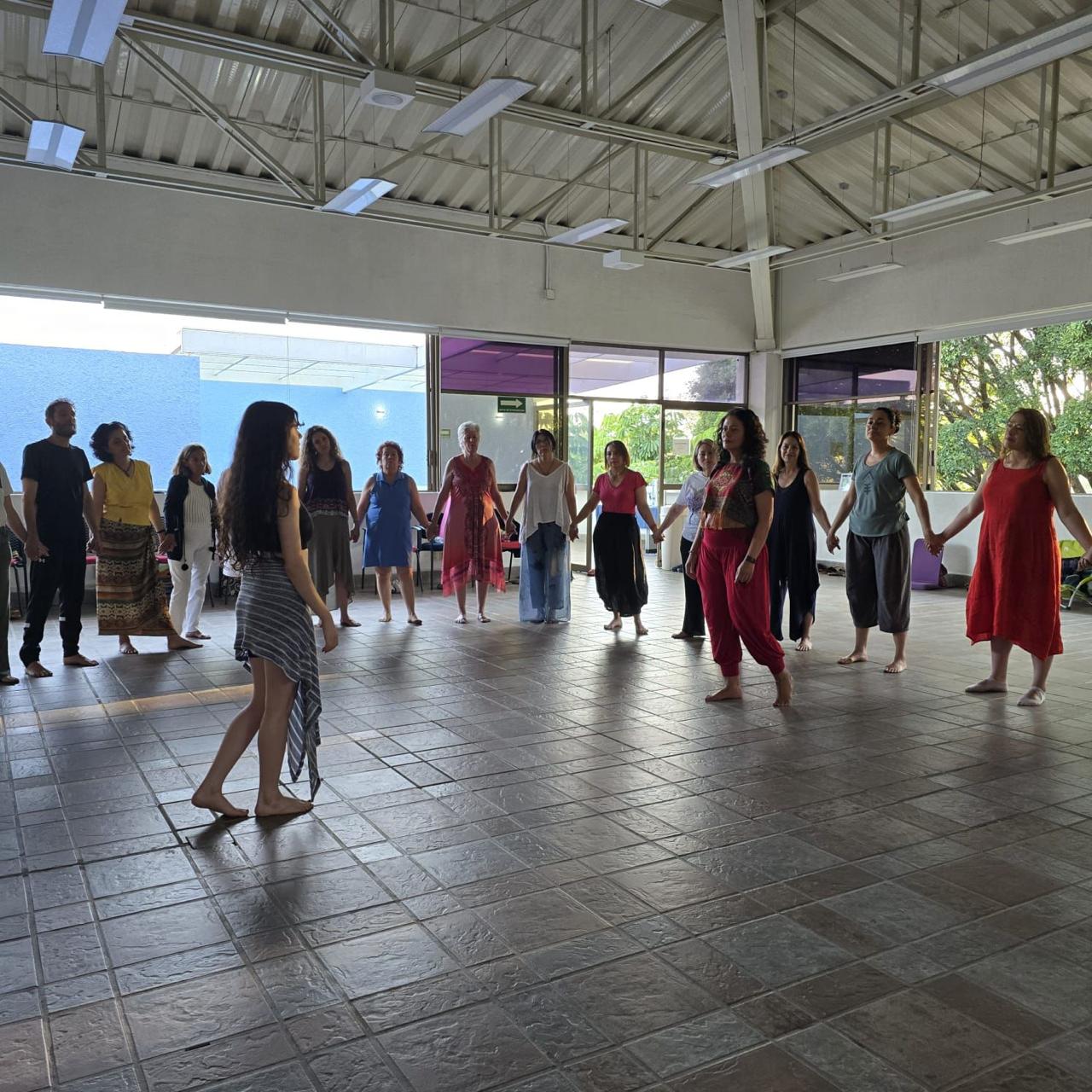 Actividad Cultural Comunitaria: Biodanza